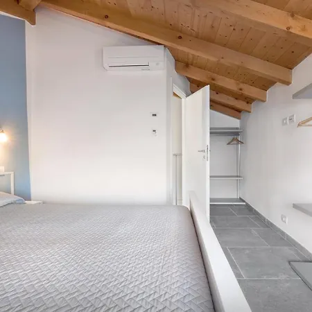 Casa Rosa Holiday home Brenzone sul Garda